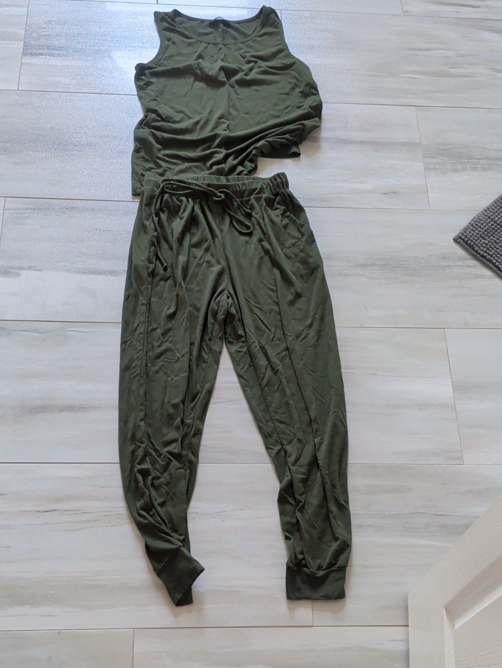 Women’s Olive Relaxed Drawstring Joggers